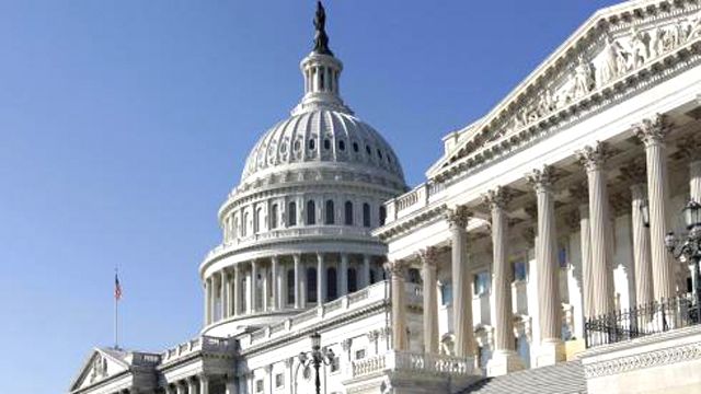 House approves bill to reduce federal regulations