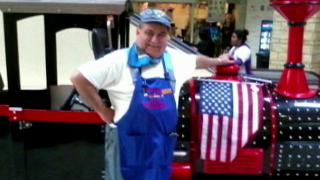 Mall tells vet to remove American flags from kiddie train