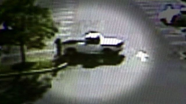 Man calls 911 while being dragged by pickup truck