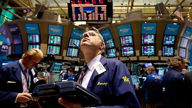 Stocks Tumble Amid Economic Worries
