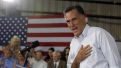 Romney kicks off new bus tour ahead of convention