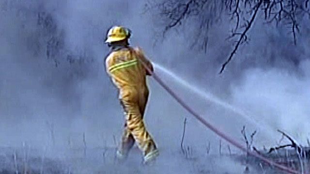 Firefighters Battle Blaze in 103 Degree Temperatures