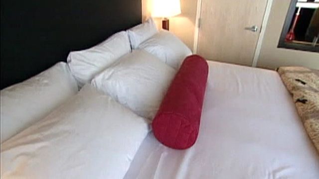 Prominent religious groups call on hotel chains to ban porn