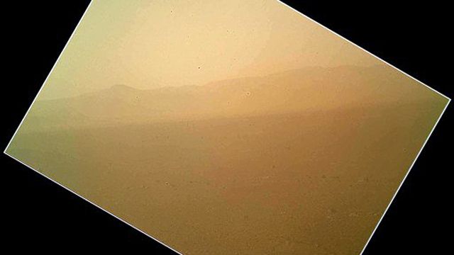 Rover beams back first color image from Mars