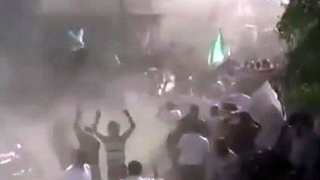 Alleged mortar attack on Syrian funeral