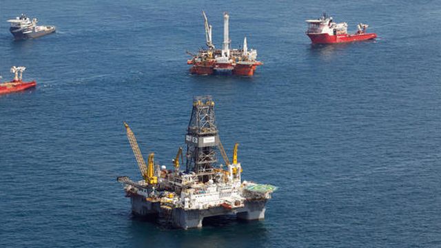 Drilling Rigs Sit Idle in Gulf