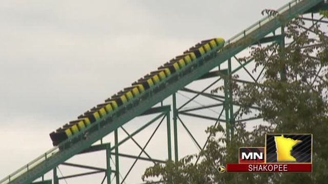 Across America: Power goes out at Minnesota amusement park 
