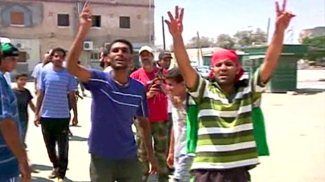 Hunt for Qaddafi Rages On
