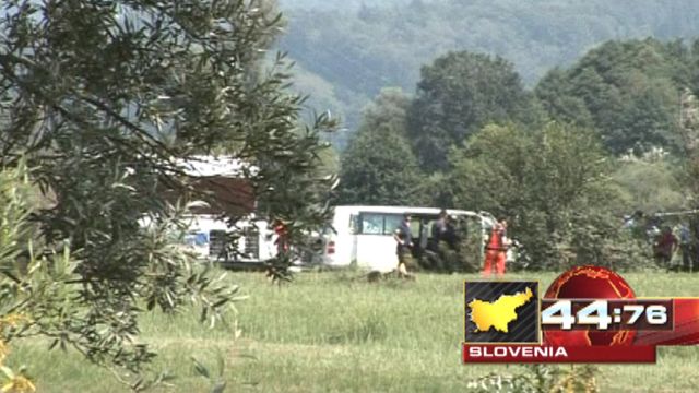 Around the World: Hot air balloon crashes in Slovenia