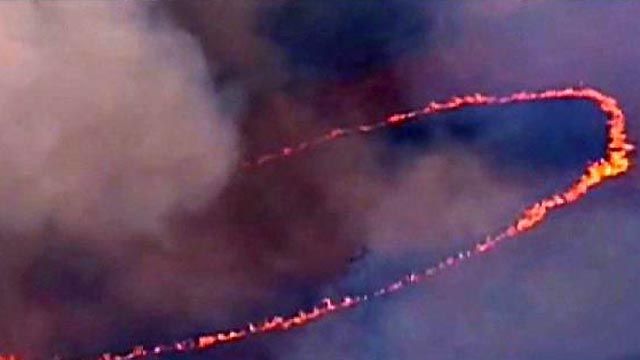 Crews Plan Aerial Attack on California Wildfire