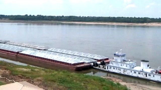 Drought-lowered Mississippi River slows barge traffic