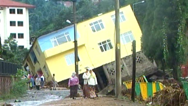 Torrential Rains Trigger Deadly Landslide in Turkey