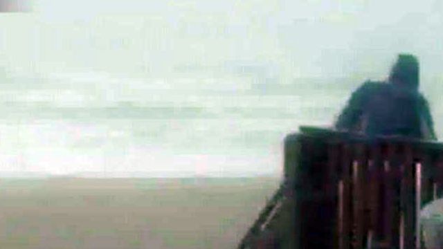 Powerful Outer Bands of Irene Reach Nags Head, N.C.