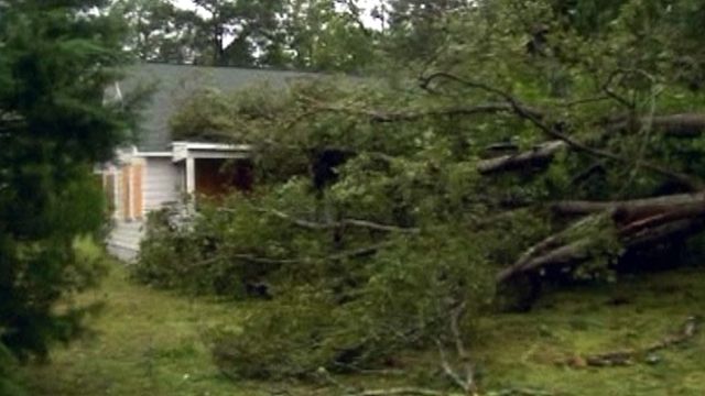 As Storm Clears, North Carolina Residents Begin Cleanup