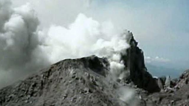 Volcano Prompts Evacuation in Indonesia