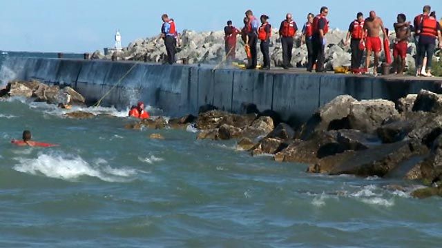 Rescuers Unable to Find Boy at Sea