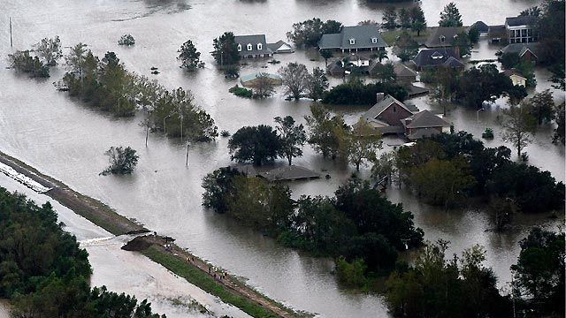 Flooding threatens dam near Louisiana-Mississippi border