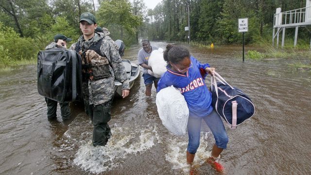 Isaac's storm surge forces thousands to evacuate