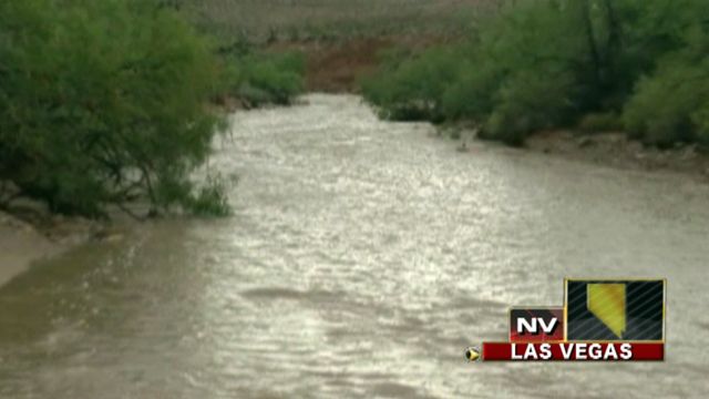 Across America: Flash floods close roads in Nevada