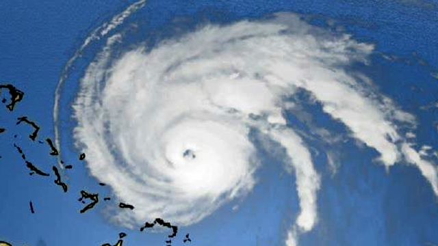 Hurricane Earl Heads Toward U.S.