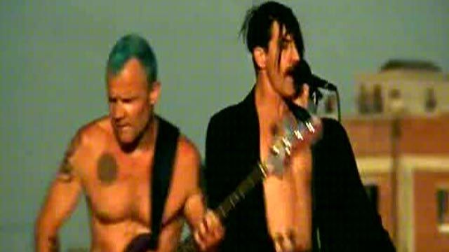 411Music: Red Hot Chili Peppers