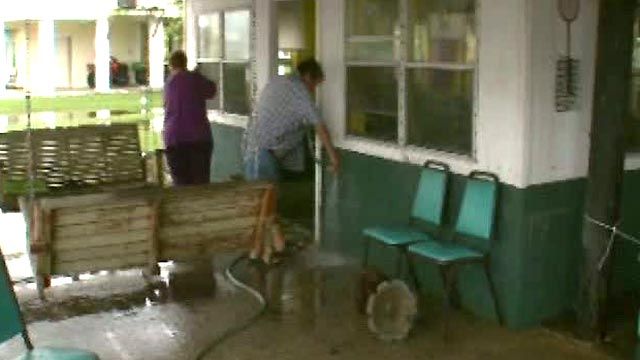 Louisiana Residents Clean Up After Lee