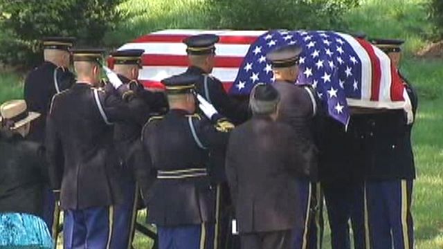 War Hero Honored at Arlington National Cemetery