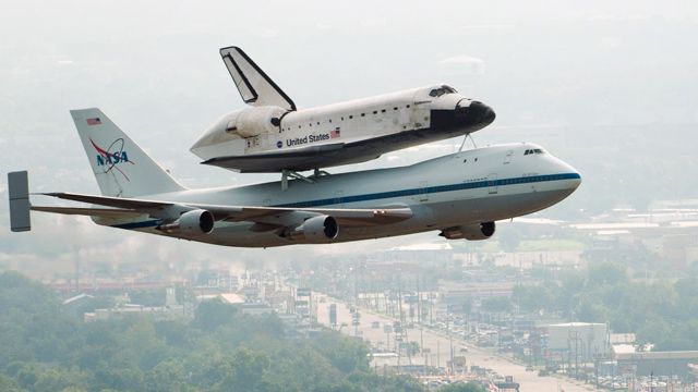 Endeavour completes first leg of trip to Calif. 