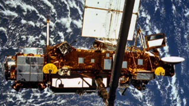 Giant NASA Satellite Expected to Crash