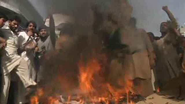 Violent anti-American demonstrations in Pakistan