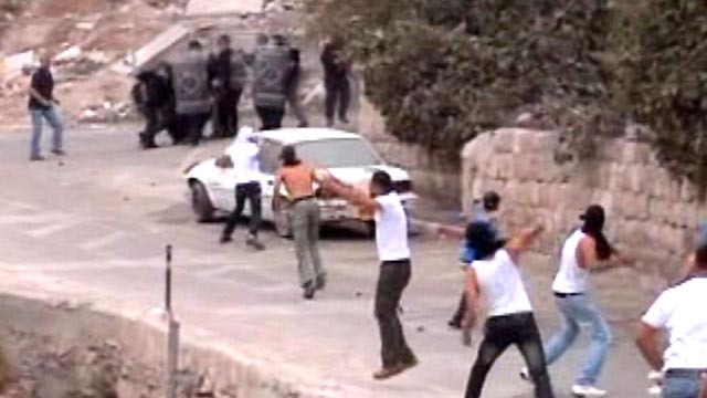 Youth, Israeli Police Clash