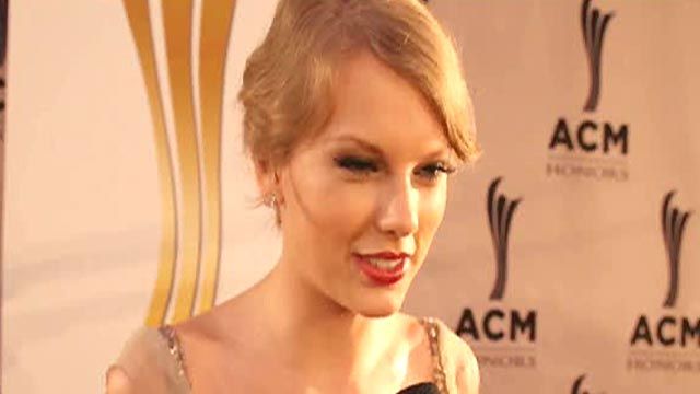 ACM Honors for Taylor Swift & Reba
