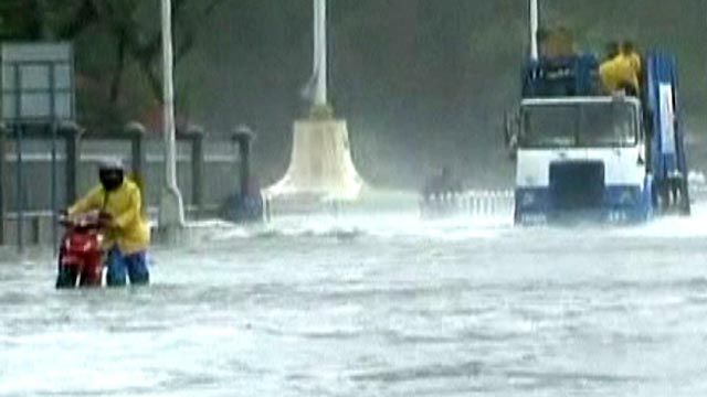 Around the World: Typhoon Hits the Philippines