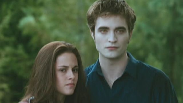 Report: 'Twilight' Inspires Teens to Bite Each Other
