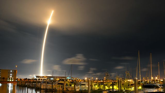 SpaceX capsule heading to International Space Station