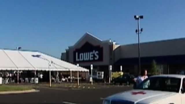 Lowe’s Closing 20 Stores
