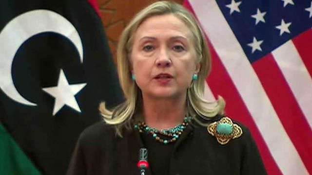 Clinton Makes Unannounced Trip to Libya