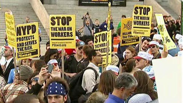 Cavuto: Occupiers, Tea Partiers Are Both Angry