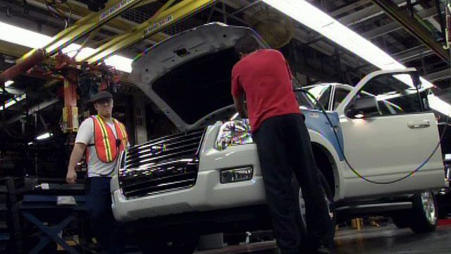 Ford, UAW Approve 4-Year Contract
