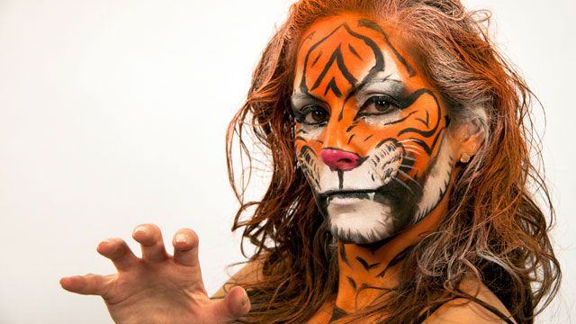 Transform Your Whole Face into a Tiger for Halloween
