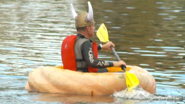 Giant pumpkins used as boats in unique Utah race