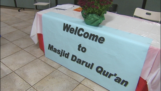 Mosques Open Their Doors to Neighbors