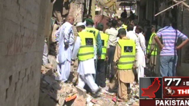 Around the World: Deadly Blast in Pakistan
