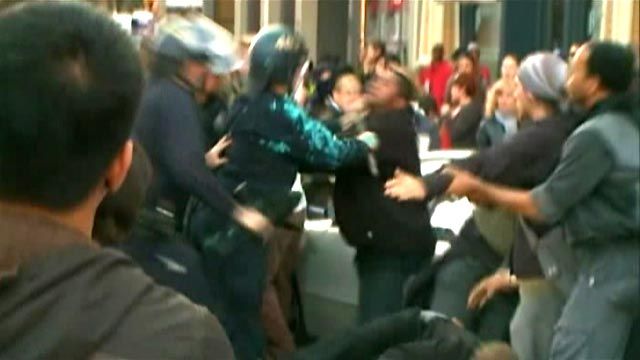 Occupy Wall St. Protest in Oakland Turns Violent