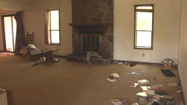 Foreclosed home robbed after Craigslist ad causes frenzy