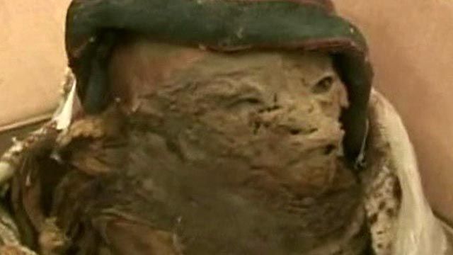Police Discover Mummy in Mail