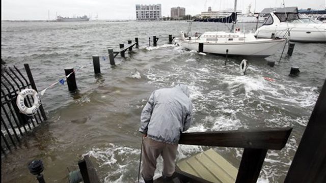 Huge storm surge expected as hurricane approaches East Coast
