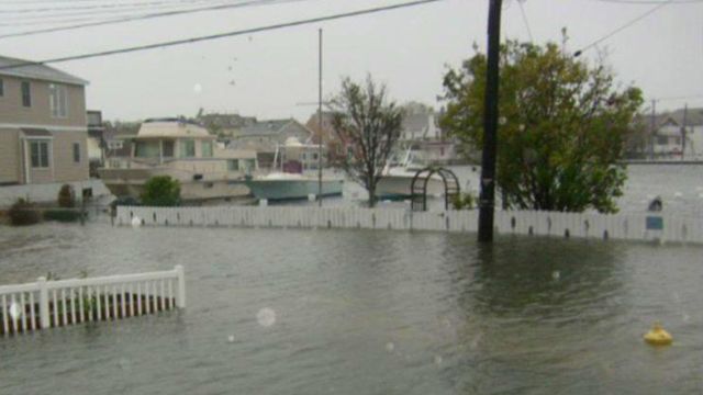 'Monster Storm' Sandy: Why ride it out?