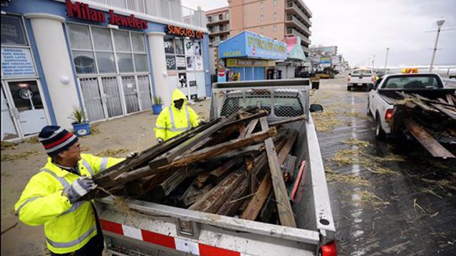 Ocean City a 'ghost town' after Sandy surges ashore