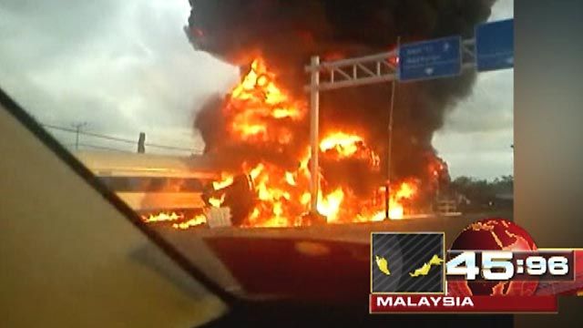 Around the World: Train, Oil Truck Collide in Malaysia